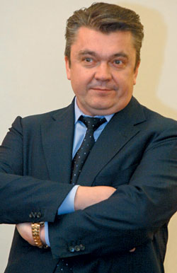Андрей Коркунов