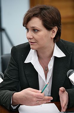 Елена Панфилова надеется, что коррупция в России пойдет на убыль, если в стране появятся «публичные должностные лица»