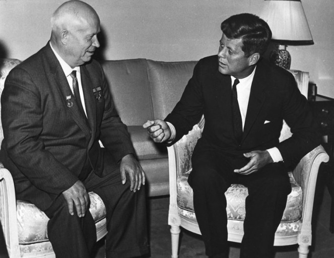 1333074006_John_Kennedy2C_Nikita_Khrushchev_1961